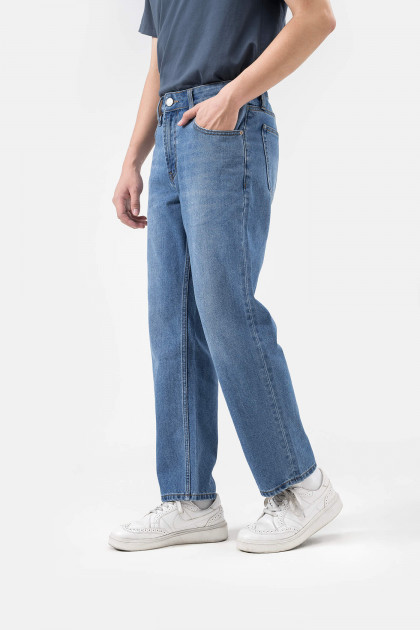 Jeans Basics dáng Regular Straight